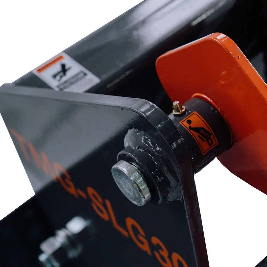 30" Skid Steer Log Grapple Attachment, 42" Claw Opening, 3000-lb Grapple Capacity, Universal Mount, TMG-SLG30